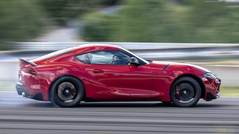 Toyota начала продавать две спецверсии спорткара GR Supra в Европе