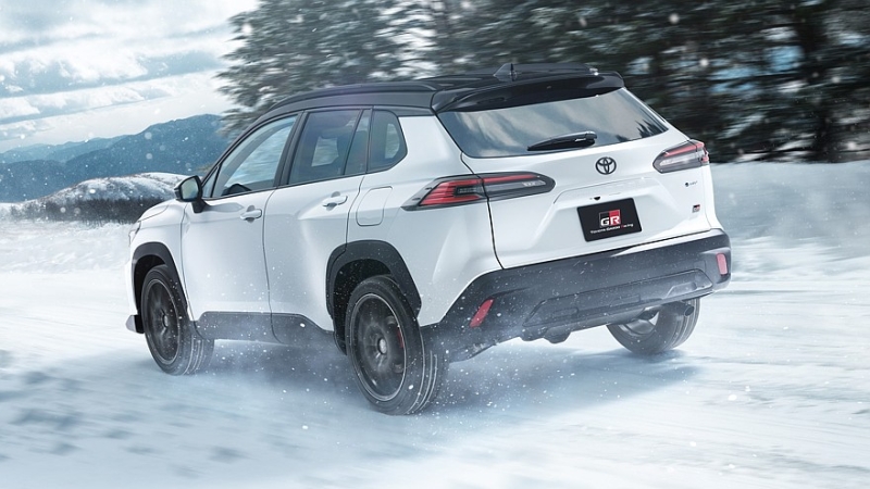 Toyota обновила кроссовер Corolla Cross для Японии и анонсировала версию GR Sport