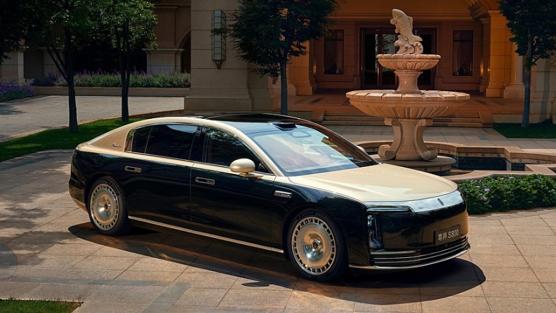 Трепещи, Maybach: на рынок выходит роскошный седан Maextro S800 от Huawei и JAC