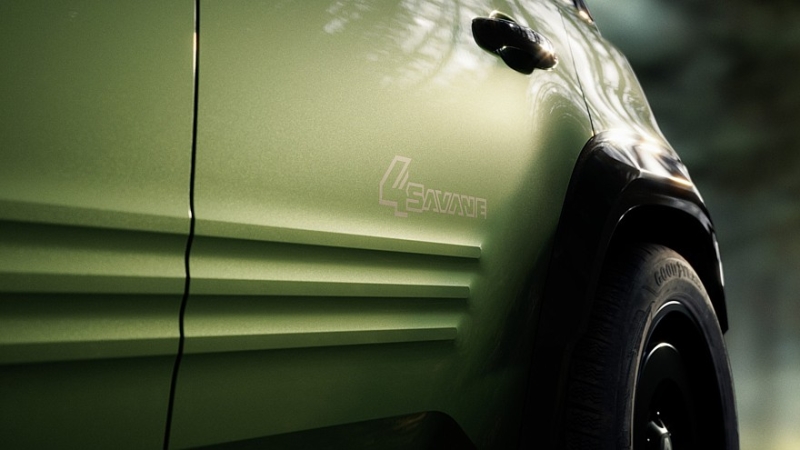 У Renault 4 может появиться версия с полным приводом и увеличенным дорожным просветом