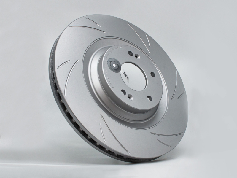 В России появились новые тормозные колодки и диски