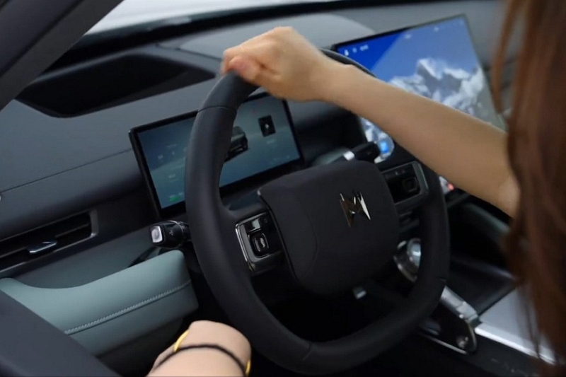 Внедорожник M-Hero M817 от Dongfeng, который планируют привезти в РФ: рассекречен интерьер