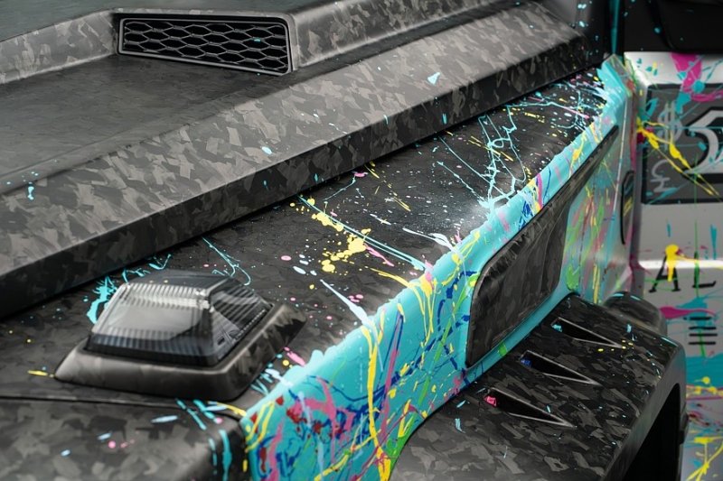 Брызги, усы и доллары: Mansory опять «порезала» G-класс и раскрасила его в стиле поп-арт