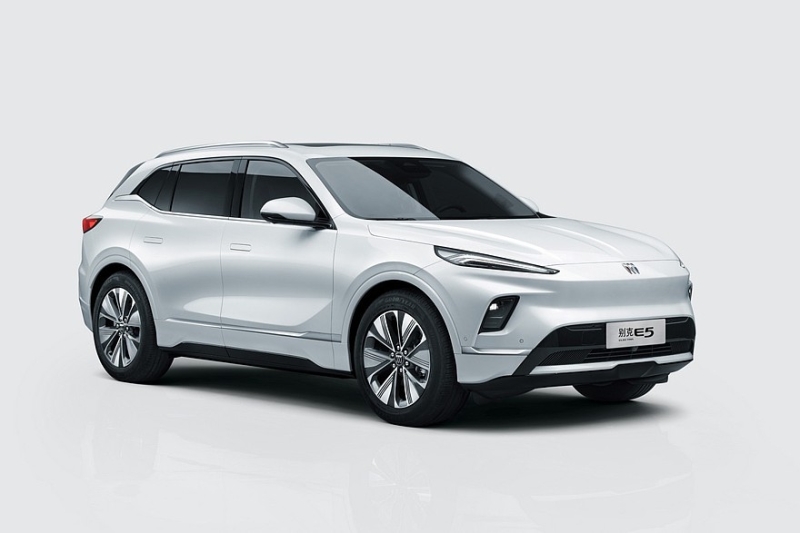 Buick полностью раскрыл дизайн обновлённого кроссовера Electra E5