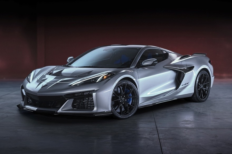 Chevrolet Corvette ZR1X: новая полноприводная гибридная топ-версия мощностью 1267 л.с.