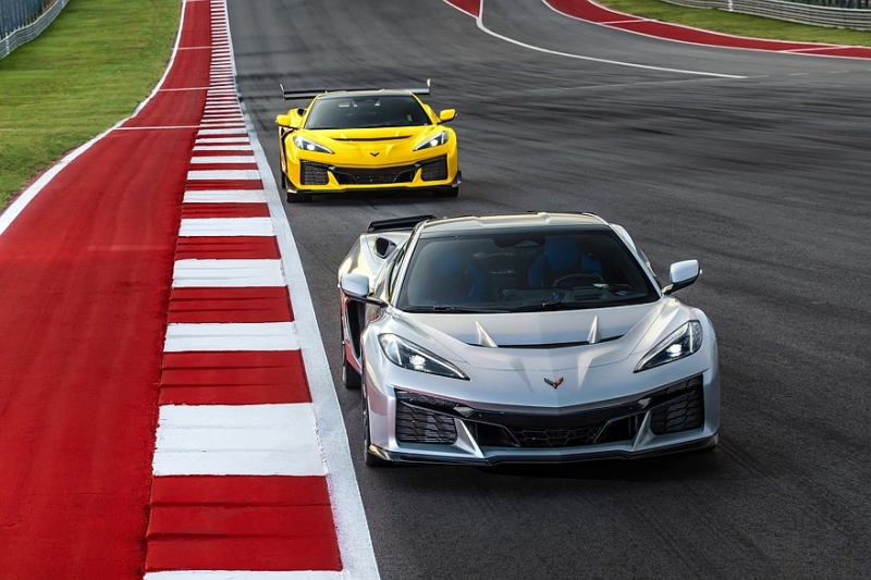 Chevrolet Corvette ZR1X: новая полноприводная гибридная топ-версия мощностью 1267 л.с.