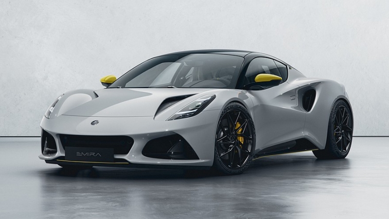 Cпорткар Lotus Emira получил обновки к 2026 модельному году