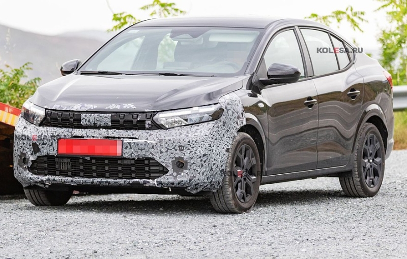 Dacia готовит обновлённый Logan: седан засветился на фото