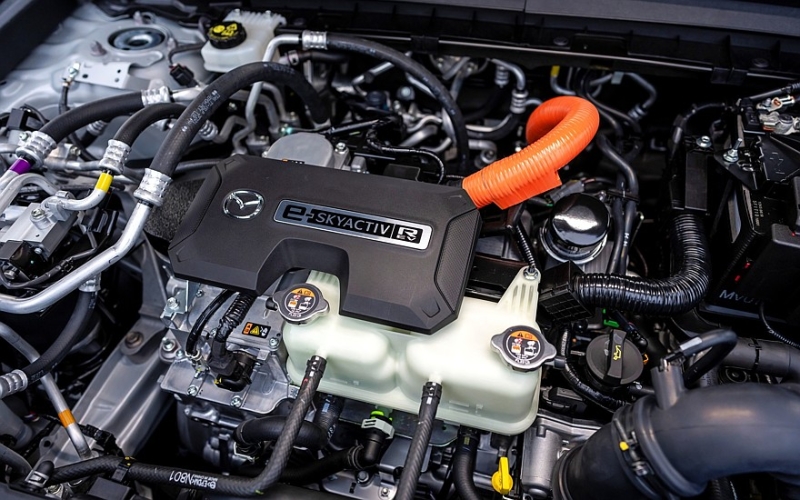 Эффектное, но слишком странное кросс-купе Mazda MX-30 уходит из Европы