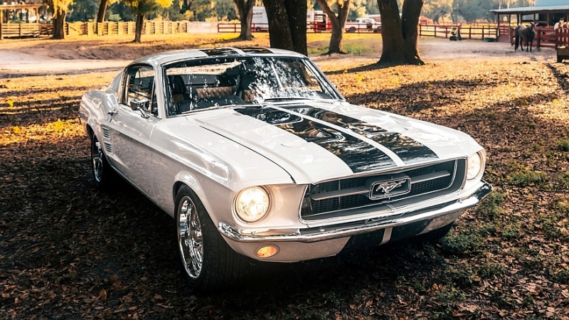 Ford Mustang &lsquo;67 Ghost от ECD Automotive Design: классический рестомод с мотором Roush V8