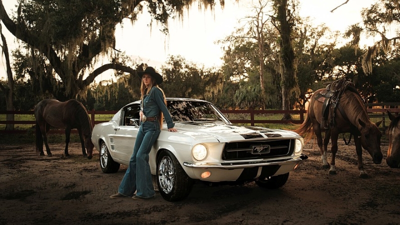 Ford Mustang &lsquo;67 Ghost от ECD Automotive Design: классический рестомод с мотором Roush V8