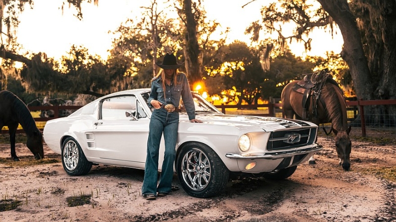 Ford Mustang &lsquo;67 Ghost от ECD Automotive Design: классический рестомод с мотором Roush V8