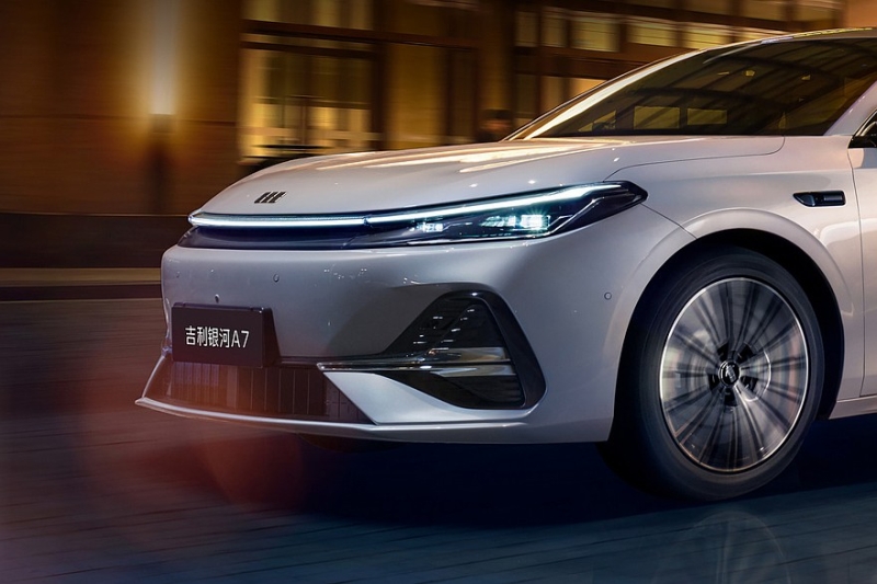 Geely полностью раскрыла дизайн седана Galaxy A7