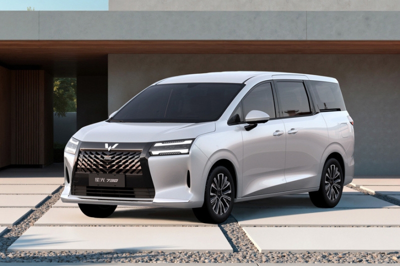 GM и SAIC готовятся к запуску семейства бюджетных минивэнов Wuling Xingguang 730