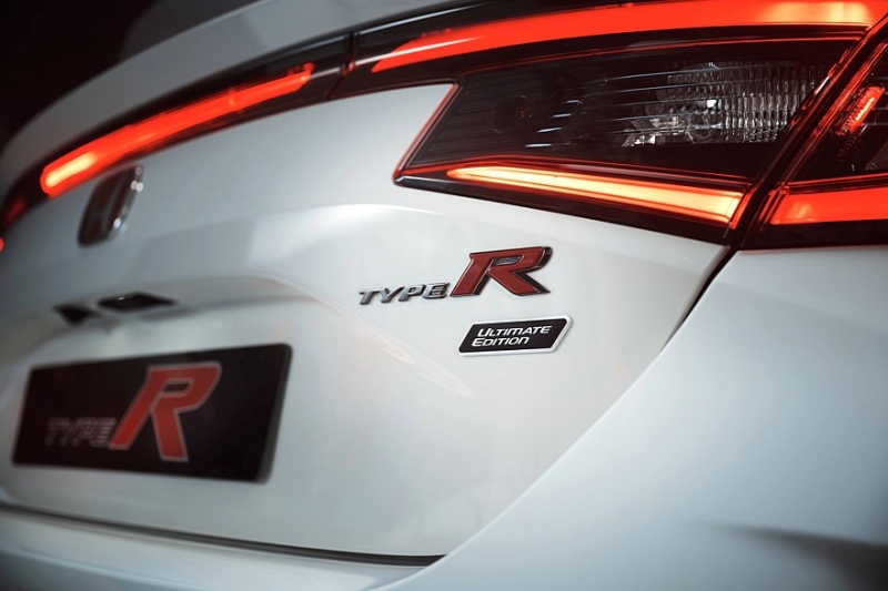 Honda Civic Type R прощается с Европой спецверсией Ultimate Edition