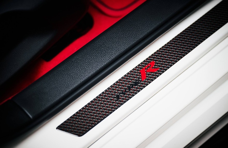 Honda Civic Type R прощается с Европой спецверсией Ultimate Edition