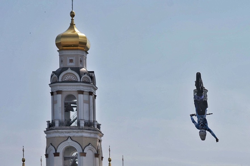 Итоги фестиваля Движение 2025: более 4000 байкеров, 120 тысяч человек, 180 спортсменов