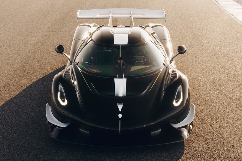 Koenigsegg Sadair's Spear: лошадиная фамилия, облегчённый кузов и 1625-сильный V8