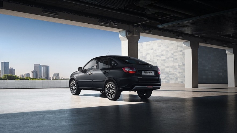 Кросс-лифтбек Lada Granta выходит на рынок, цены известны