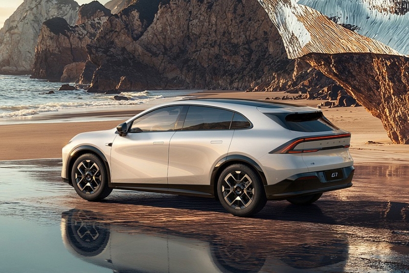 Кроссовер Xpeng G7 готов к премьере: конкурента Tesla Model Y показали на новых фото