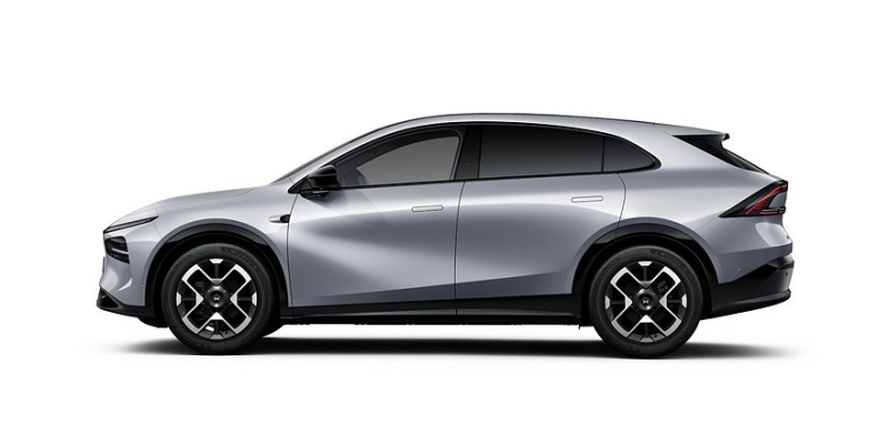 Кроссовер Xpeng G7 стал доступен к заказу: богатое оснащение, дешевле Tesla Model Y