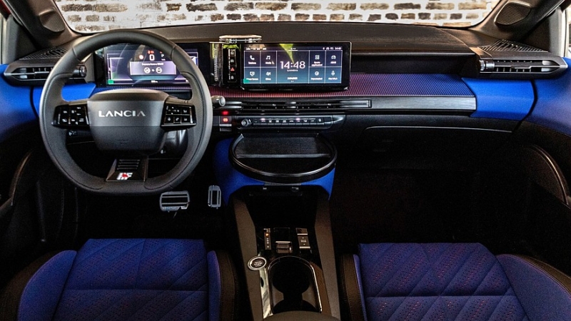 Lancia полностью рассекретила электрический хот-хэтч Ypsilon HF и бензиновый HF Line