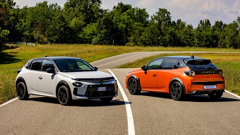 Lancia полностью рассекретила электрический хот-хэтч Ypsilon HF и бензиновый HF Line