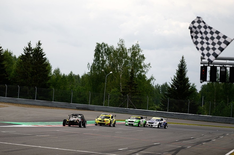 Московское ретро: на Moscow Raceway состоялся этап Classic Touring