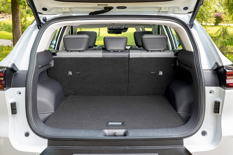 Новые кроссоверы Dongfeng Huge и Mage в России: полный прайс-лист