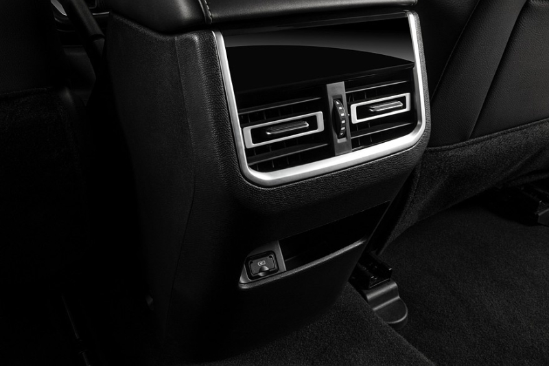 Обновлённый Fiat Titano: более мощный дизель, 8-ступенчатая АКП и подорожание