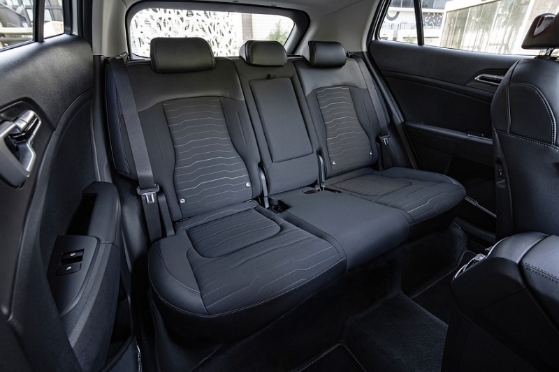 Обновлённый короткий Kia Sportage представлен официально