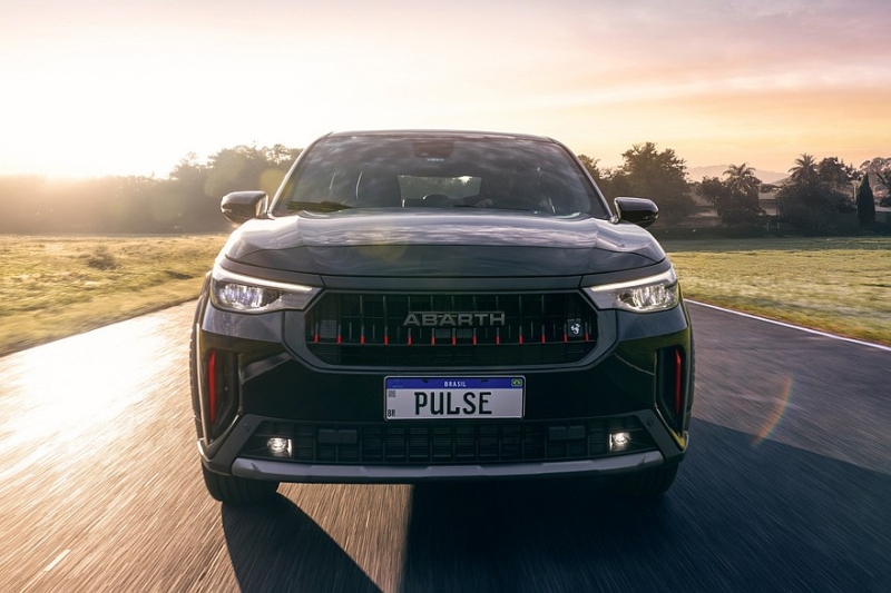 Обновлённый кроссовер Fiat Pulse: теперь и &laquo;горячая&raquo; версия от Abarth