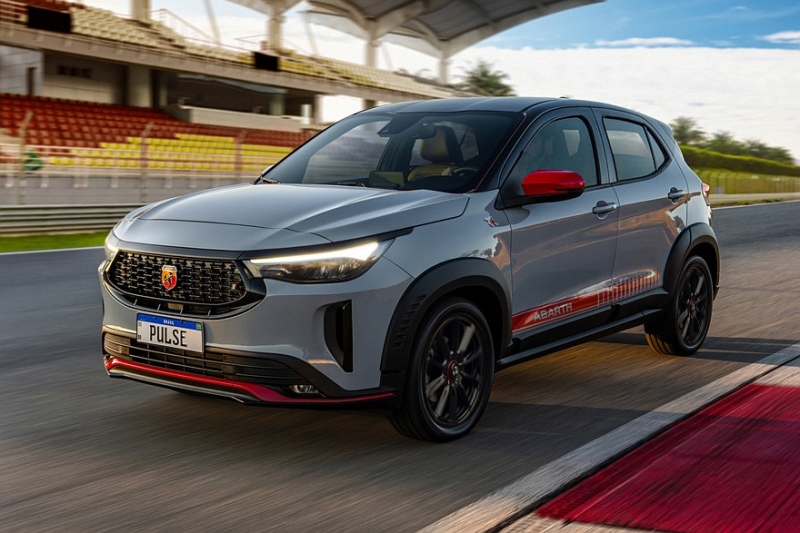 Обновлённый кроссовер Fiat Pulse: теперь и &laquo;горячая&raquo; версия от Abarth