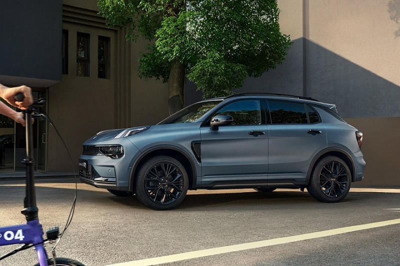 Обновлённый кроссовер Lynk & Co 01: теперь с салоном, как у евроверсии
