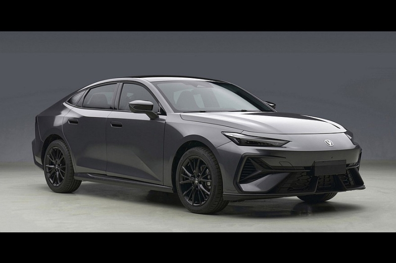 Показан Changan Uni-V с новым дизайном: лифтбек объявлен следующим поколением