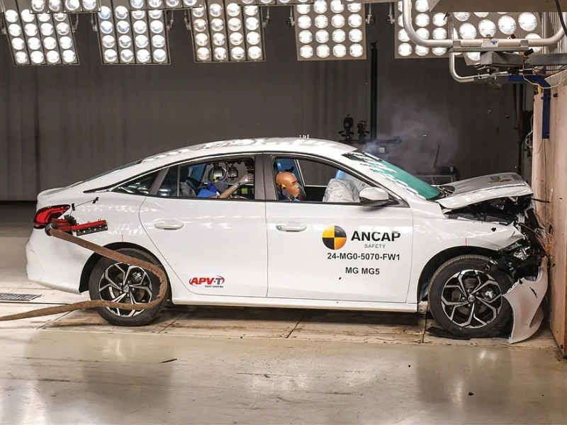 Провальный MG 5 в повторных краш-тестах ANCAP натянули на три звезды (было ноль)