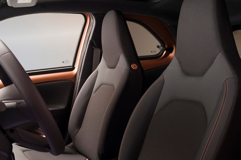 Рестайлинг принёс Toyota Aygo X новую начинку и &laquo;подогретую&raquo; версию GR Sport