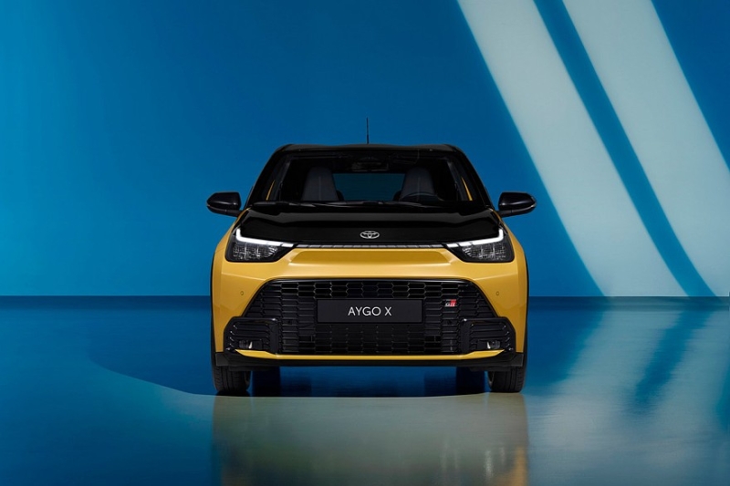 Рестайлинг принёс Toyota Aygo X новую начинку и &laquo;подогретую&raquo; версию GR Sport