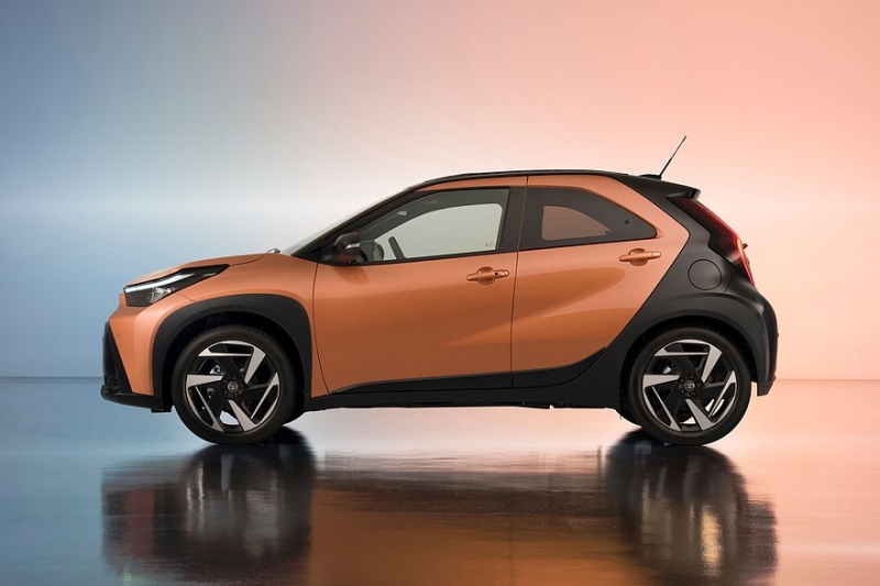 Рестайлинг принёс Toyota Aygo X новую начинку и &laquo;подогретую&raquo; версию GR Sport