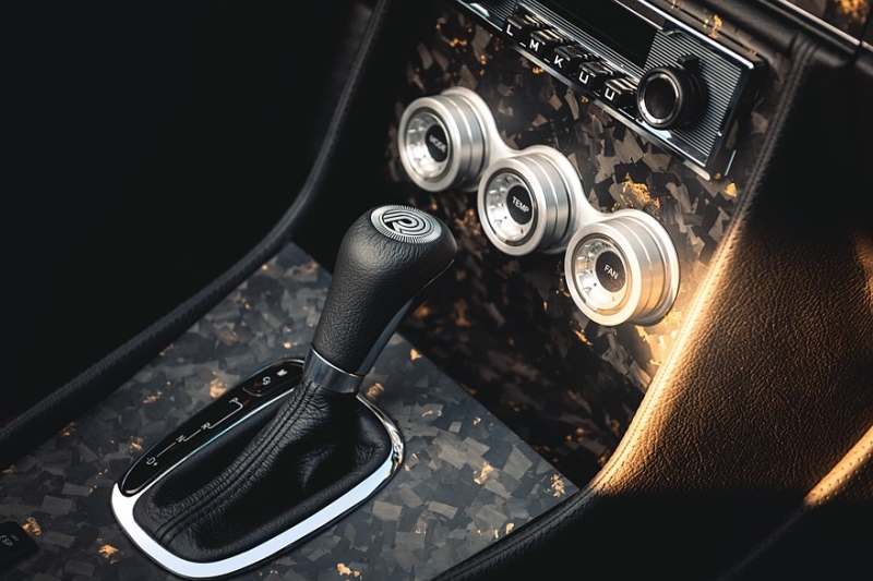 Тюнеры переходят на классику: рестомод от Pogea на базе Mercedes-Benz SL поколения R107