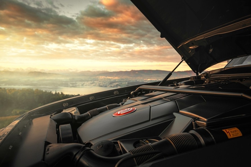 Тюнеры переходят на классику: рестомод от Pogea на базе Mercedes-Benz SL поколения R107