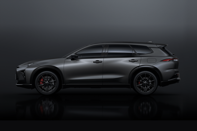 Toyota Crown Estate обзавёлся матовой спецверсией, цена известна