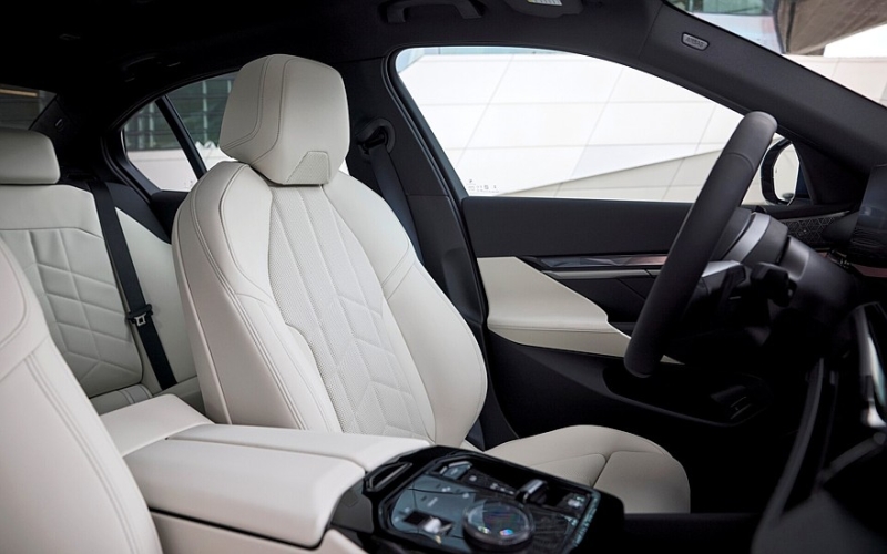 В память о былой изящности: BMW посвятила спецверсию новой «пятёрки» поколению E34