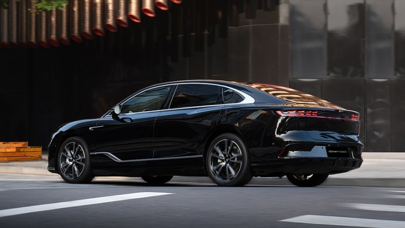 Выпуск роскошного гибридного седана Voyah Passion наладят на российском заводе