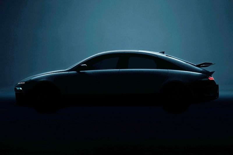 &laquo;Заряженный&raquo; седан готовится к дебюту: Hyundai Ioniq 6 N показался на новых тизерах