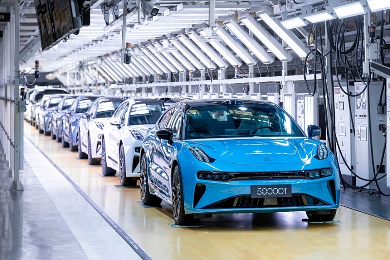 Zeekr выпустил 500-тысячный электромобиль и готовится начать выпуск plug-in гибридов