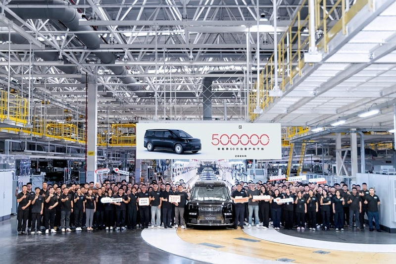 Zeekr выпустил 500-тысячный электромобиль и готовится начать выпуск plug-in гибридов