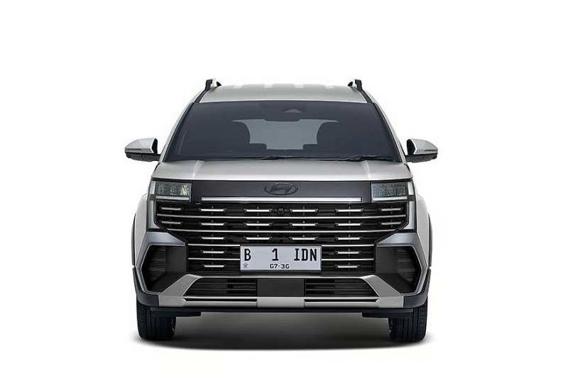 Компактвэн Hyundai Stargazer и его кросс-версия стали брутальнее после рестайлинга