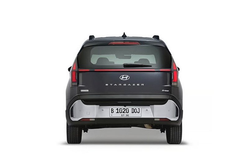 Компактвэн Hyundai Stargazer и его кросс-версия стали брутальнее после рестайлинга