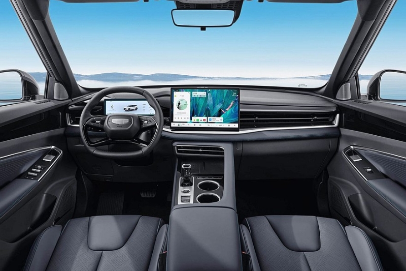 Кроссовер Geely Cityray преобразился снаружи и внутри